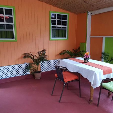 Salz Cozy Inn Roseau Exteriér fotografie