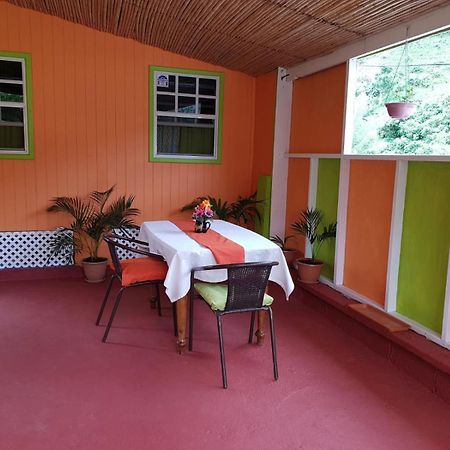 Salz Cozy Inn Roseau Exteriér fotografie